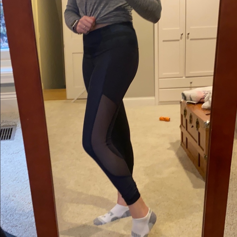 Reversible navy camo mesh Lulu leggings